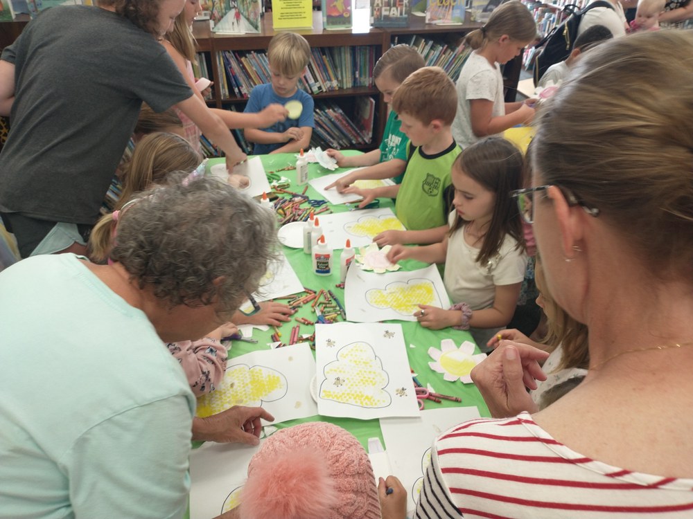 children crafting